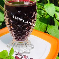 A picture of Zobo drink.