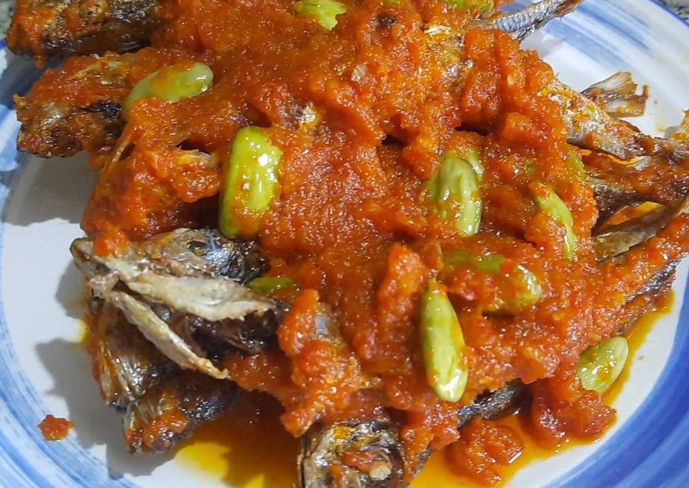 MENU SAHUR PRAKTIS / IKAN SARDEN DI SAMBELIN