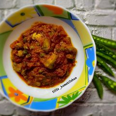 A picture of Matar Mushroom Masala.