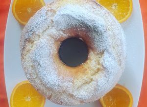 Foto di Ciambella 🍩 all'arancia 🍊 e yogurt greco..no burro no latte 😋