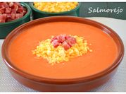 Una foto de salmorejo thermomix