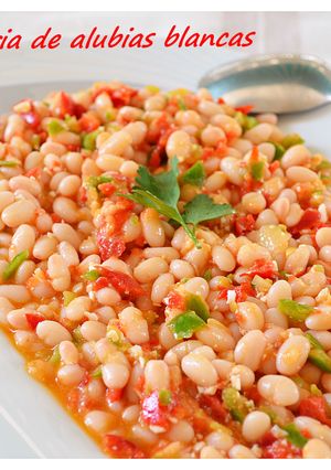 Una foto de Ensalada fría de alubias blancas.