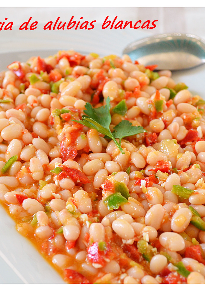 Una foto de Ensalada fría de alubias blancas.