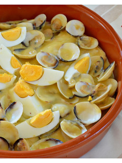 Una foto de Cazuela de merluza a la koskera (Thermomix)