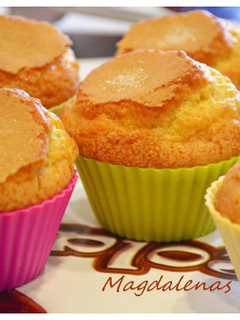 Una foto de Magdalenas de naranja (Thermomix)