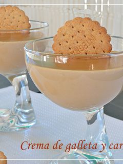 Una foto de Crema de galletas y caramelo.( Thermomix )