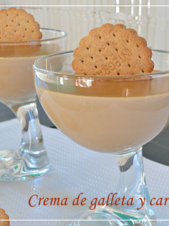 Una foto de Crema de galletas y caramelo.( Thermomix )