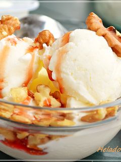 Una foto de Helado de yogur griego
