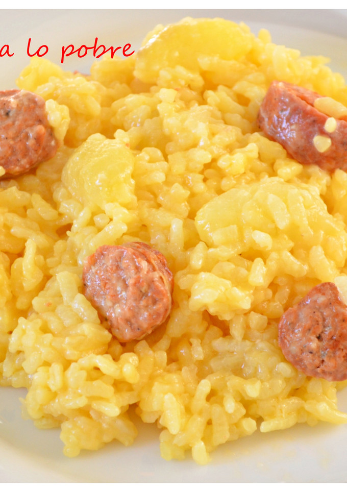 Una foto de Arroz a lo pobre