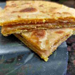 A picture of Sattu Paratha.