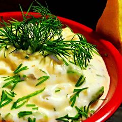 A picture of Mike's Tangy Dill Tarter Sauce.