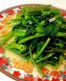Delicious Stir-Fried Water Spinach