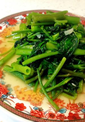 A picture of Delicious Stir-Fried Water Spinach.