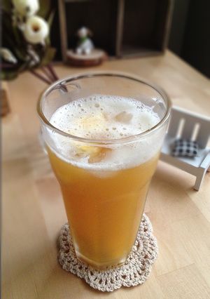 鮮果飲》新鮮鳳梨旺旺茶 的食譜成品照片