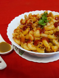 मैकरॉनी (macaroni recipe in Hindi) रेसिपी मुख्य फोटो