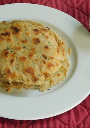 A picture of Makki ki rotti.