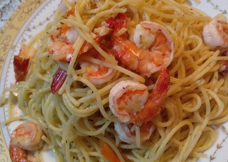 Bagaimana Menyiapkan Shrimp Aglio Olio, Lezat