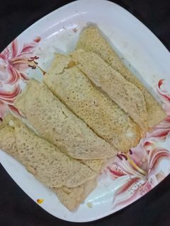 পাটিসাপটা পিঠা(Patishapta pitha recipe in Bengali) রেসিপির প্রধান ছবি