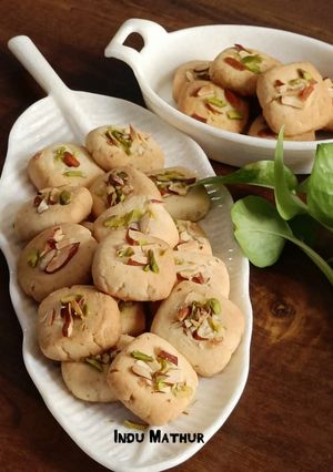 एलमंड्स पिस्तांचो बटर कुकीज़ (almonds pistachio butter cookies recipe in Hindi) रेसिपी मुख्य फोटो