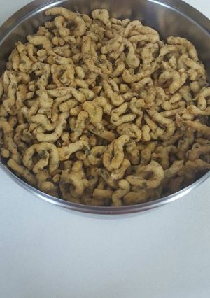 A picture of Spiced Green chillies Motichanna (Thikka Ganthia).