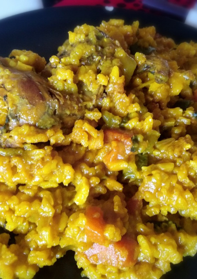 Una foto de Arroz con codornices