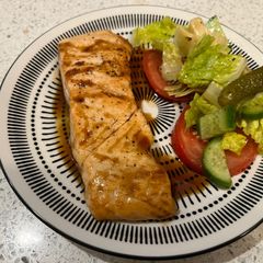 A picture of Salmon Teriyaki in AirFryer.