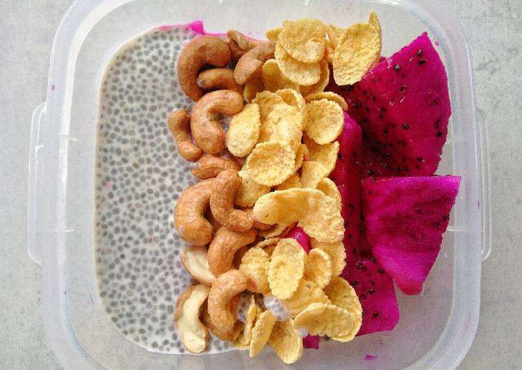 Diet breakfast with chia seed