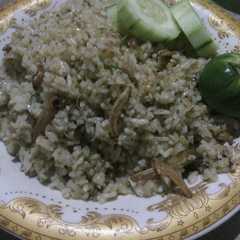Nasi goreng teri pedesss রেসিপির প্রধান ছবি