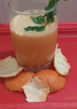 ઓરેન્જ જ્યુસ (Orange Juice Recipe In Gujarati) રેસીપી મુખ્ય ફોટો