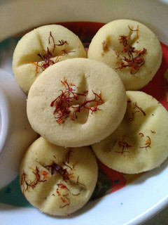 नानखताई (कुकर मे) (Nankhatai (Cooker mein) recipe in Hindi) रेसिपी मुख्य फोटो