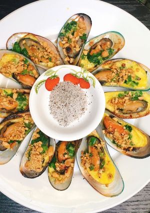 Hình của món Vẹm Xanh Nướng Mỡ Hành.