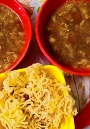 मनचाऊ सूप (manchow soup recipe in Hindi) रेसिपी मुख्य फोटो