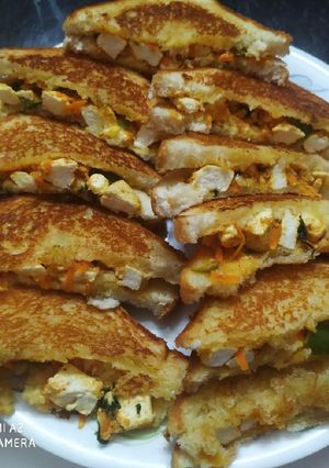 A picture of Tawa paneer masala sandwich.