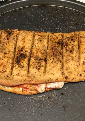 A picture of Garlic Bread.