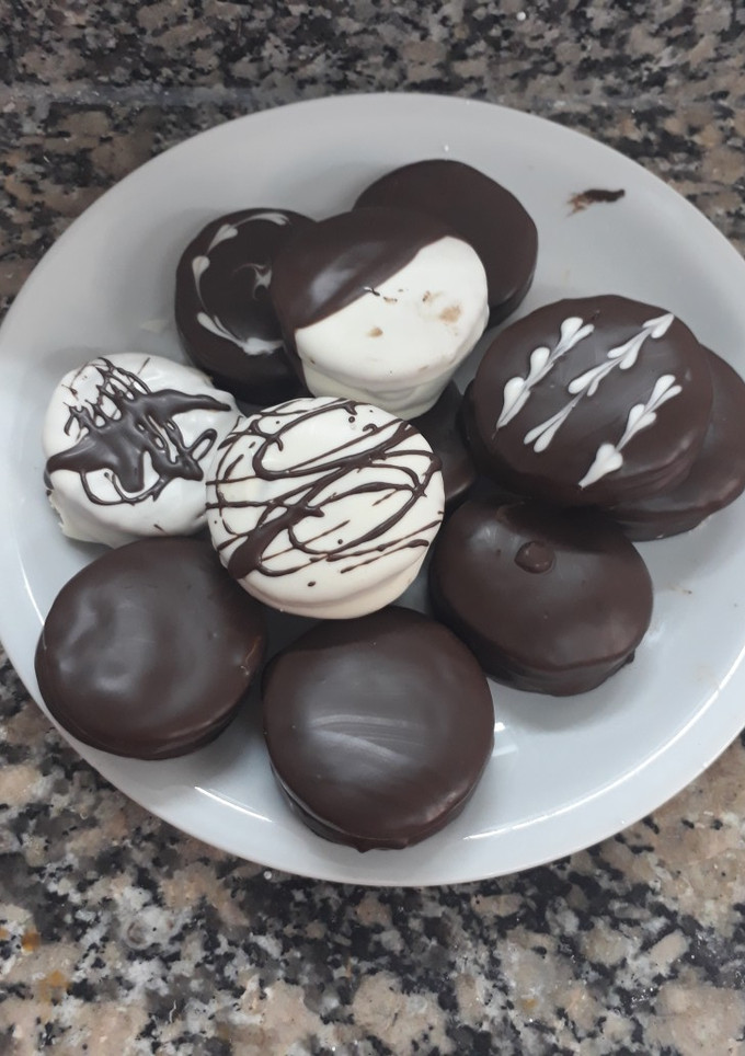 Una foto de Alfajores de chocolate