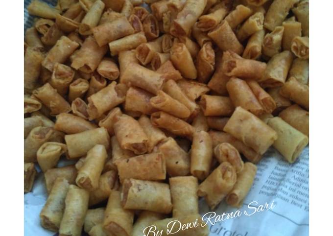 Lumpia mini isi abon sapi