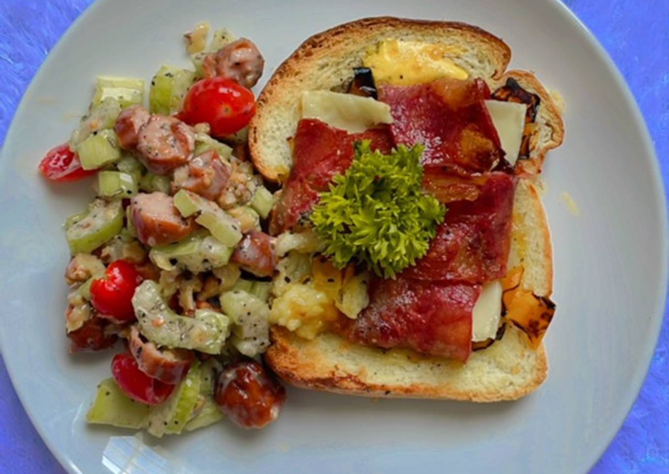 Bacon toast air fryer with salad
