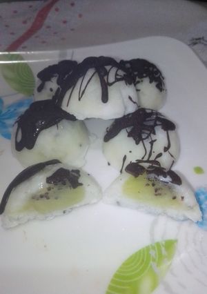 Una foto de Bombones helados de kiwi y yogurt