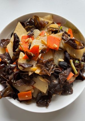 山藥炒木耳 的食譜成品照片