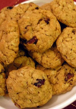 A picture of OATMEAL RAISON COOKIES.
