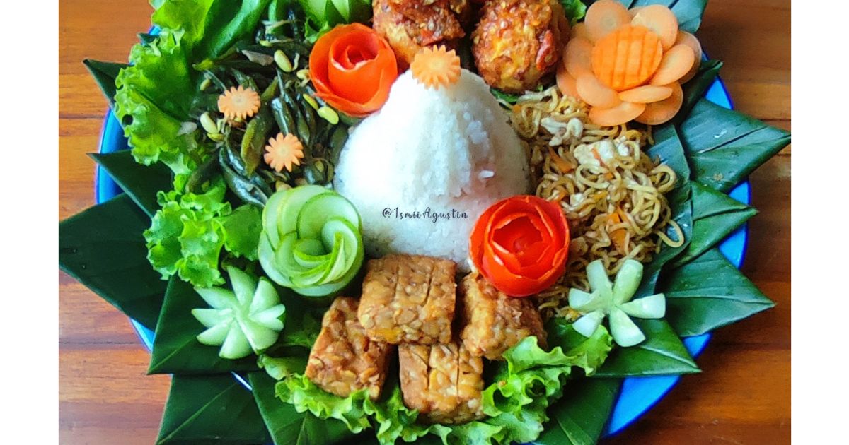Tumpeng Mini Nasi Putih Sederhana