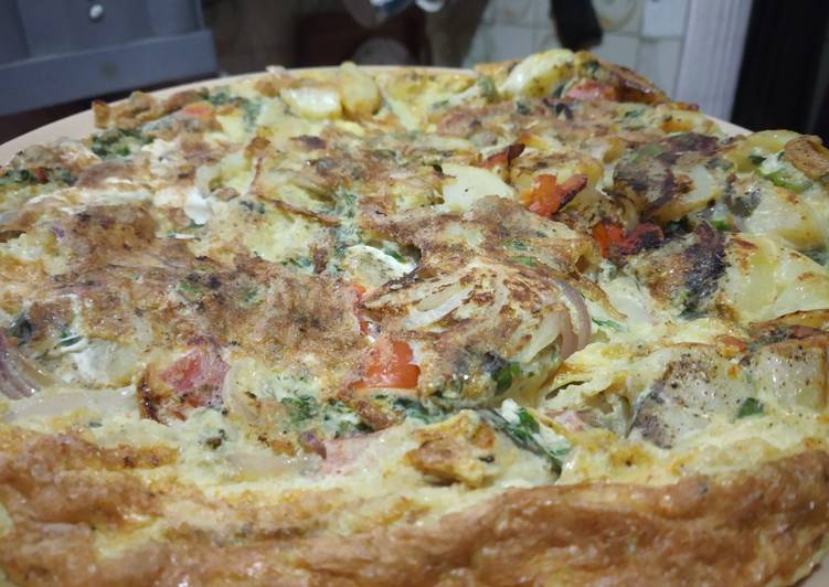 Potato eggs omelette