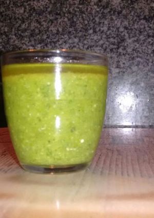 Una foto de Salsa pesto