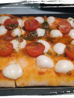 Una foto de Tosta mediterránea