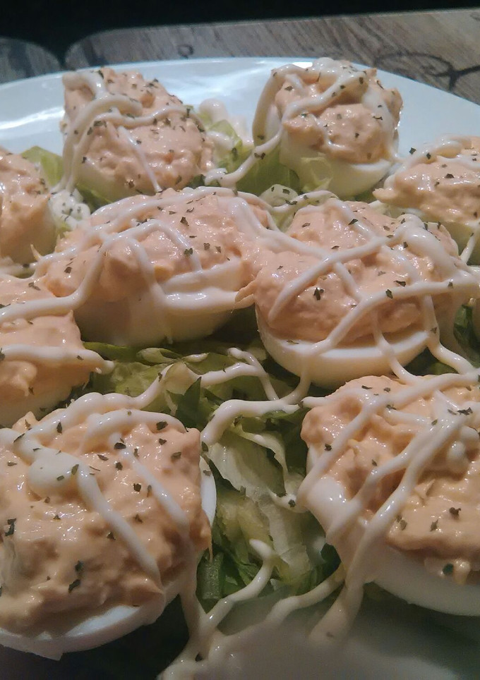 Una foto de Huevos rellenos