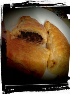Una foto de Hojaldre de carrillada ibérica