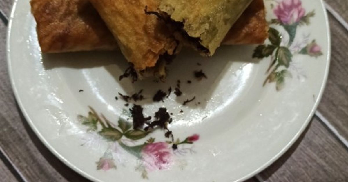 Lumpia abon rendang sapi