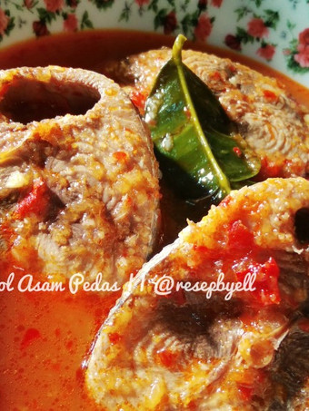 Bagaimana Membuat Ikan Tongkol Asam Pedas Anti Gagal