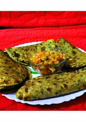 মেথি পরোটা (methi porota recipe in Bengali) রেসিপির প্রধান ছবি