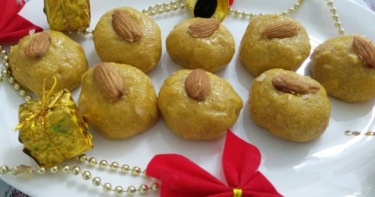 बेसन बादाम लाडू (Besan badam ladoo recipe in hindi) रेसिपी बनाने की विधि in  Hindi by Pratibha Singh - Cookpad